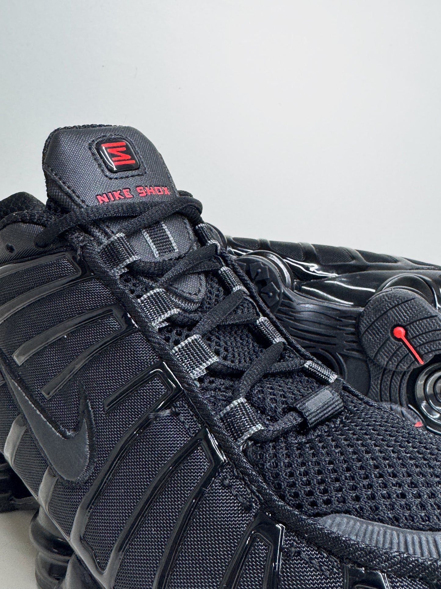 NIKE SHOX TL BLACK