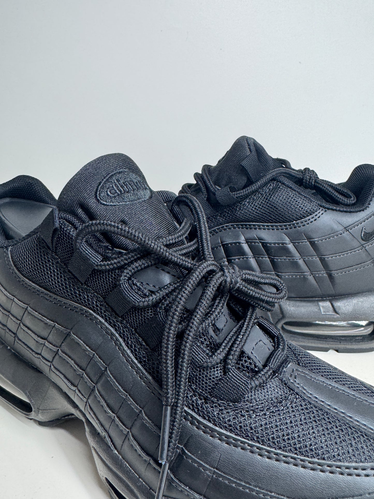 AIR MAX 95 TRIPLE BLACK