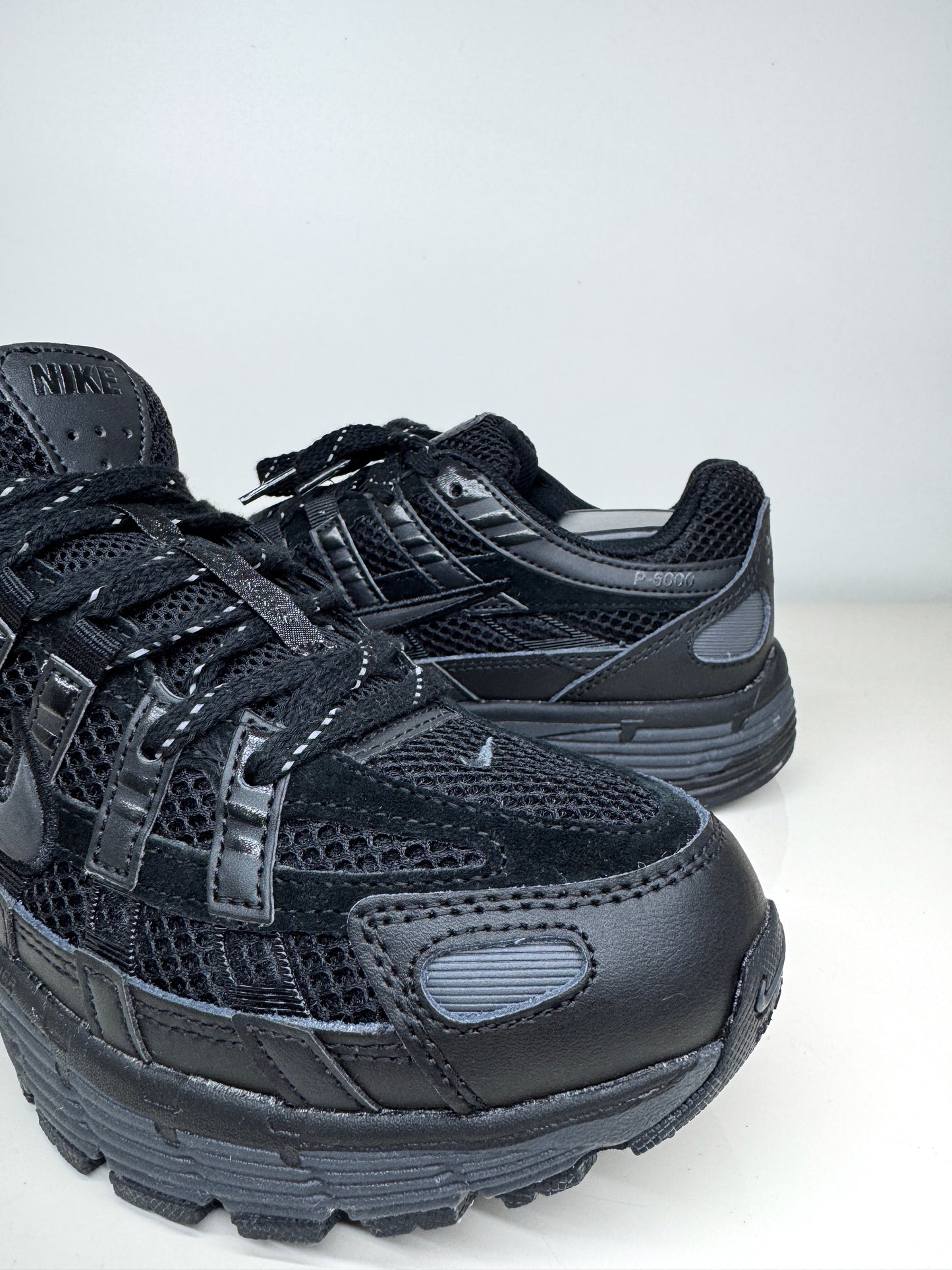 P-6000 TRIPLE BLACK