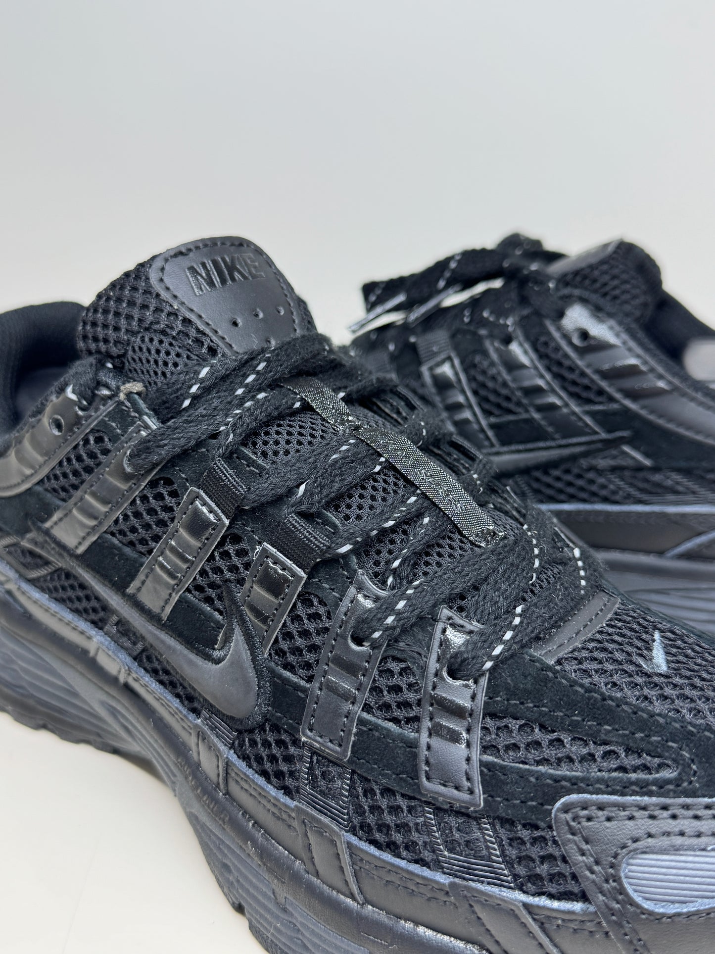P-6000 TRIPLE BLACK